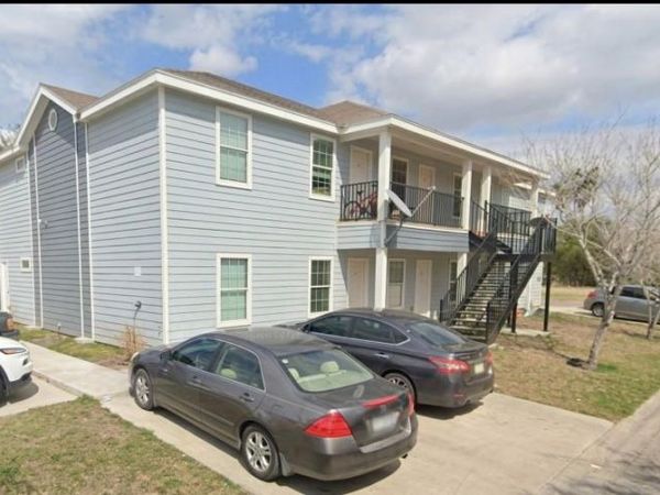 108 N Linares Street , Alton, TX 78573