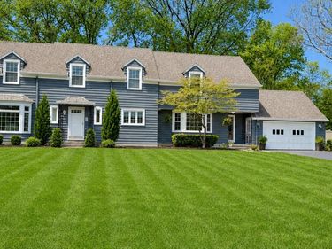 2 Orchard Drive, Piqua, OH 45356