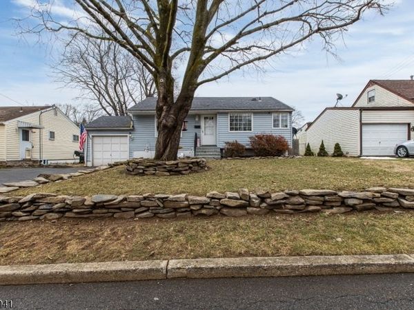 135 Riverview Rd, Phillipsburg, NJ 08865