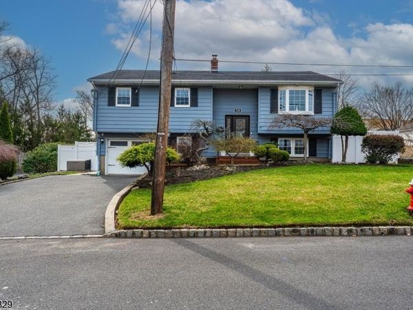 739 Kingston Ave, Kenilworth, NJ 07033