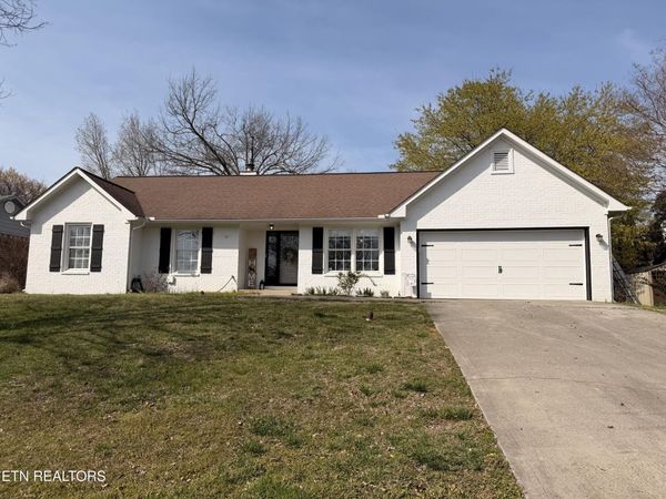 1521 Clear Brook Drive, Knoxville, TN 37922
