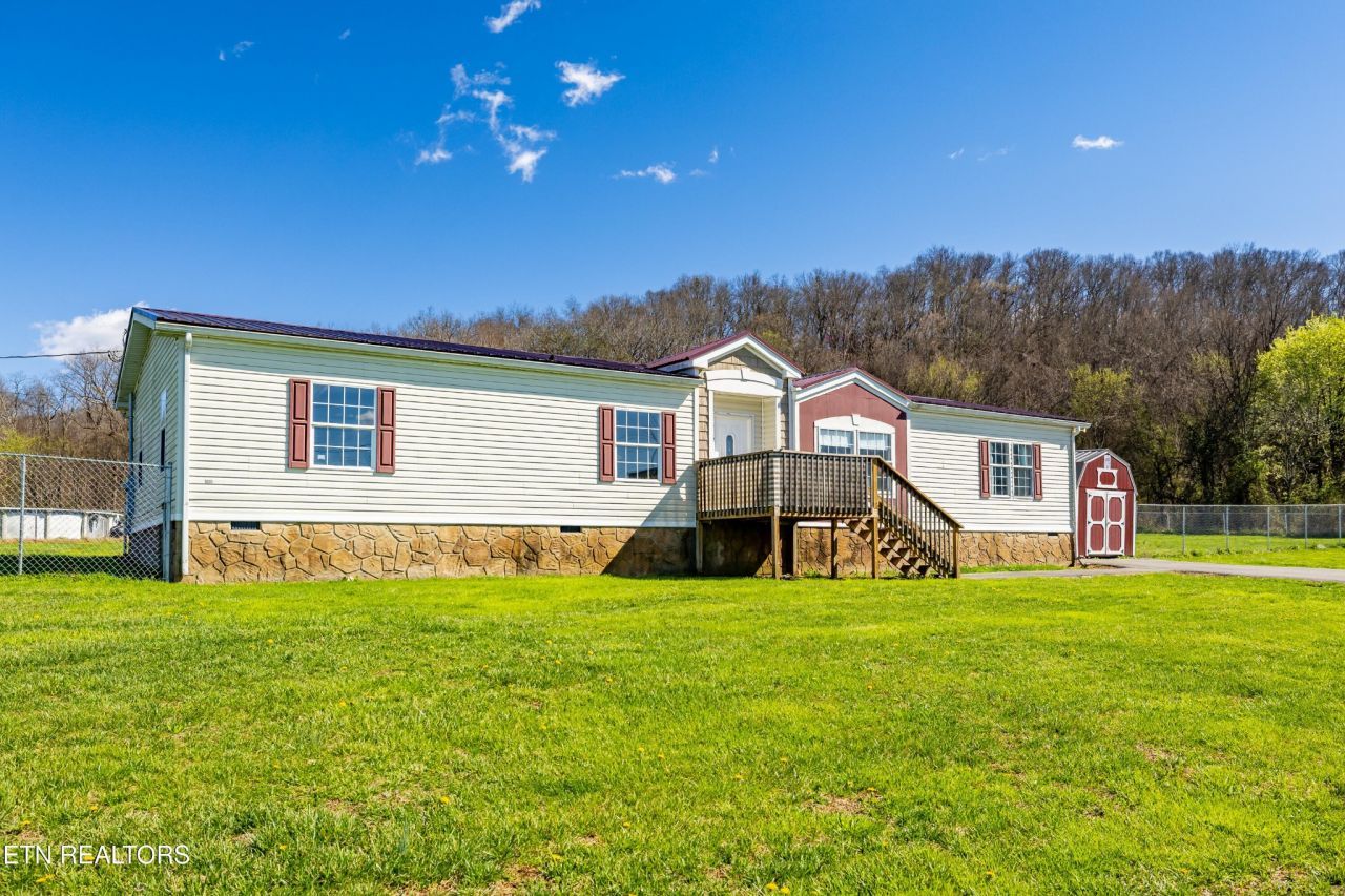 540 Farm Loop Rd, New Market, TN 37820 Main Photo