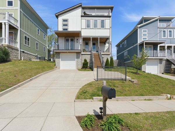 60 Twin St, Nashville, TN 37209