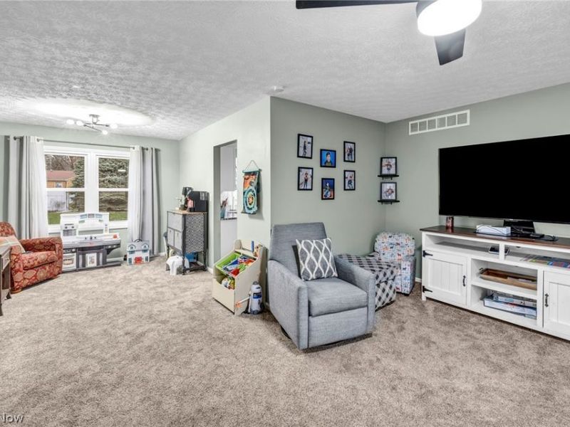 204 Circle Drive , Doylestown, OH 44230 Photo 10