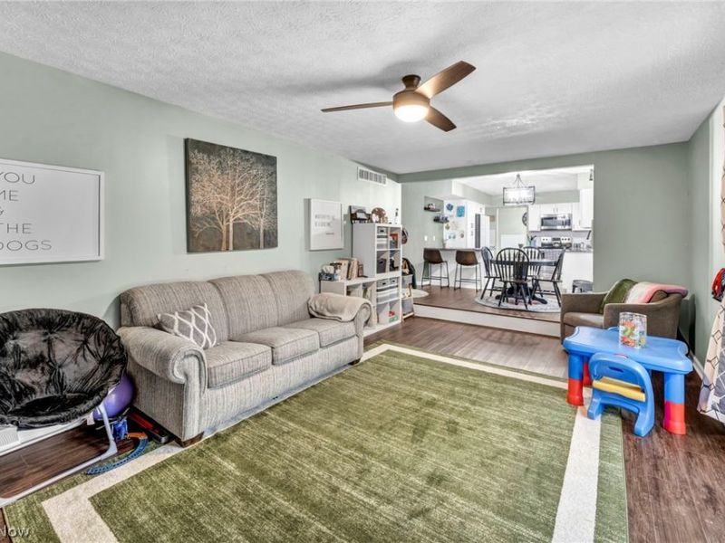 204 Circle Drive , Doylestown, OH 44230 Photo 12