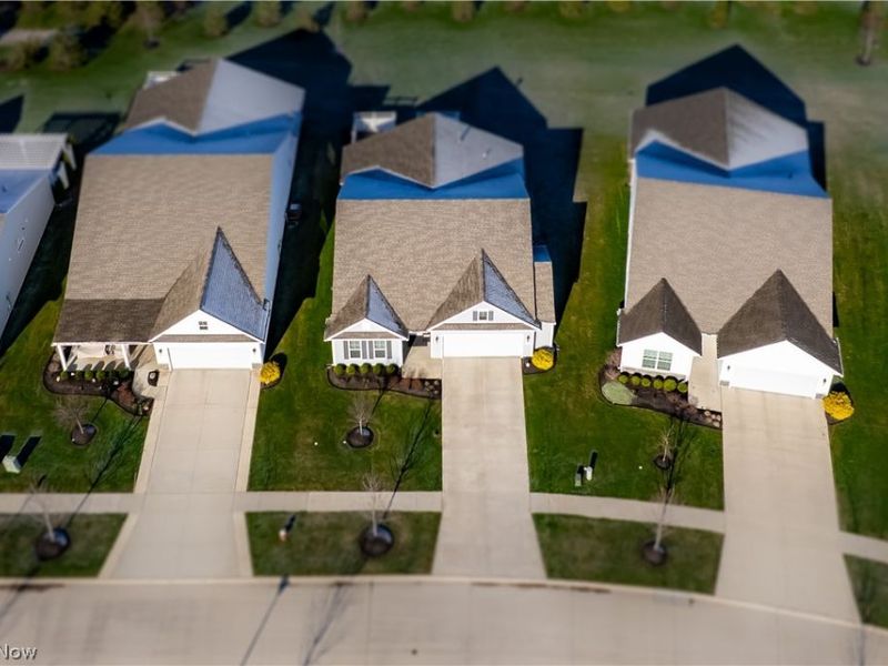 157 Kensington Way, Elyria, OH 44035 Photo 2