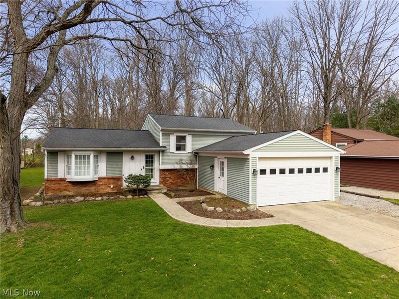 26772 Skyline Drive, Olmsted Township, OH 44138 Photo 1