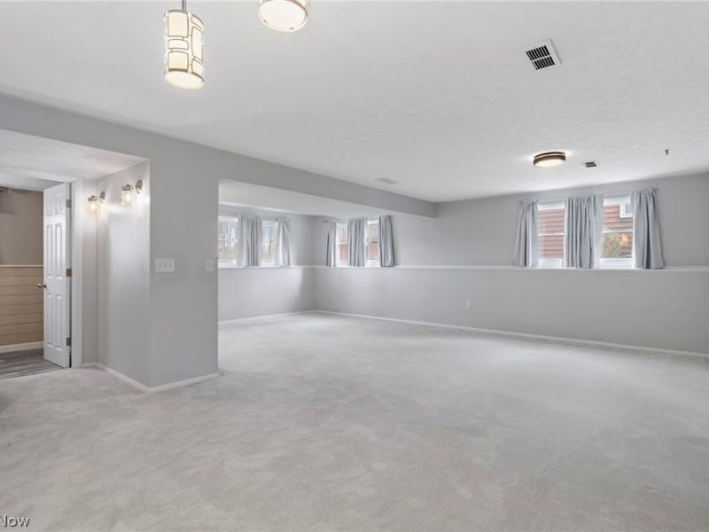 26772 Skyline Drive, Olmsted Township, OH 44138 Photo 17