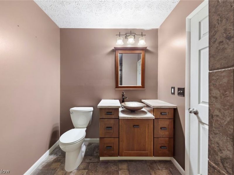 26772 Skyline Drive, Olmsted Township, OH 44138 Photo 33