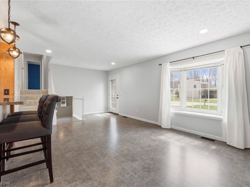 26772 Skyline Drive, Olmsted Township, OH 44138 Photo 6