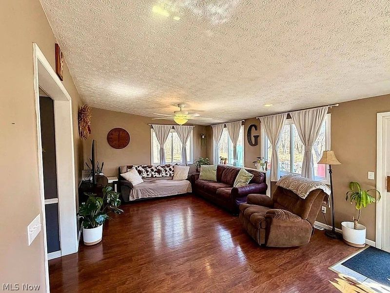 6134 Mahoning Avenue NW, Warren, OH 44481 Photo 12