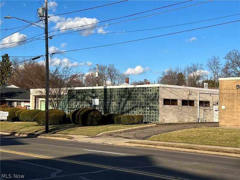 1930 Fulton Road NW, Unit 102, Canton, OH 44709 Photo 1