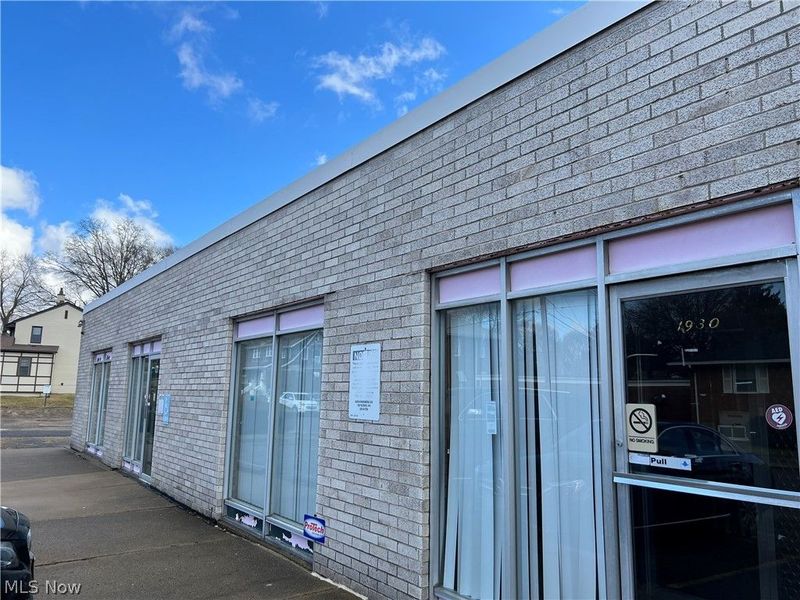 1930 Fulton Road NW, Unit 102, Canton, OH 44709 Photo 2