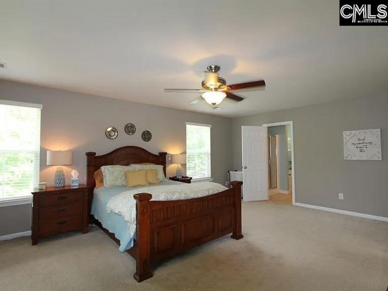 211 Hammock Drive Photo 12