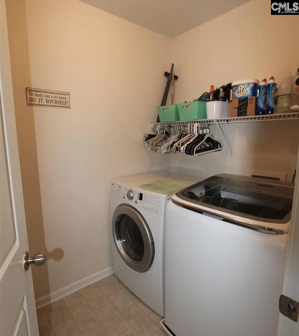 211 Hammock Drive Photo 13