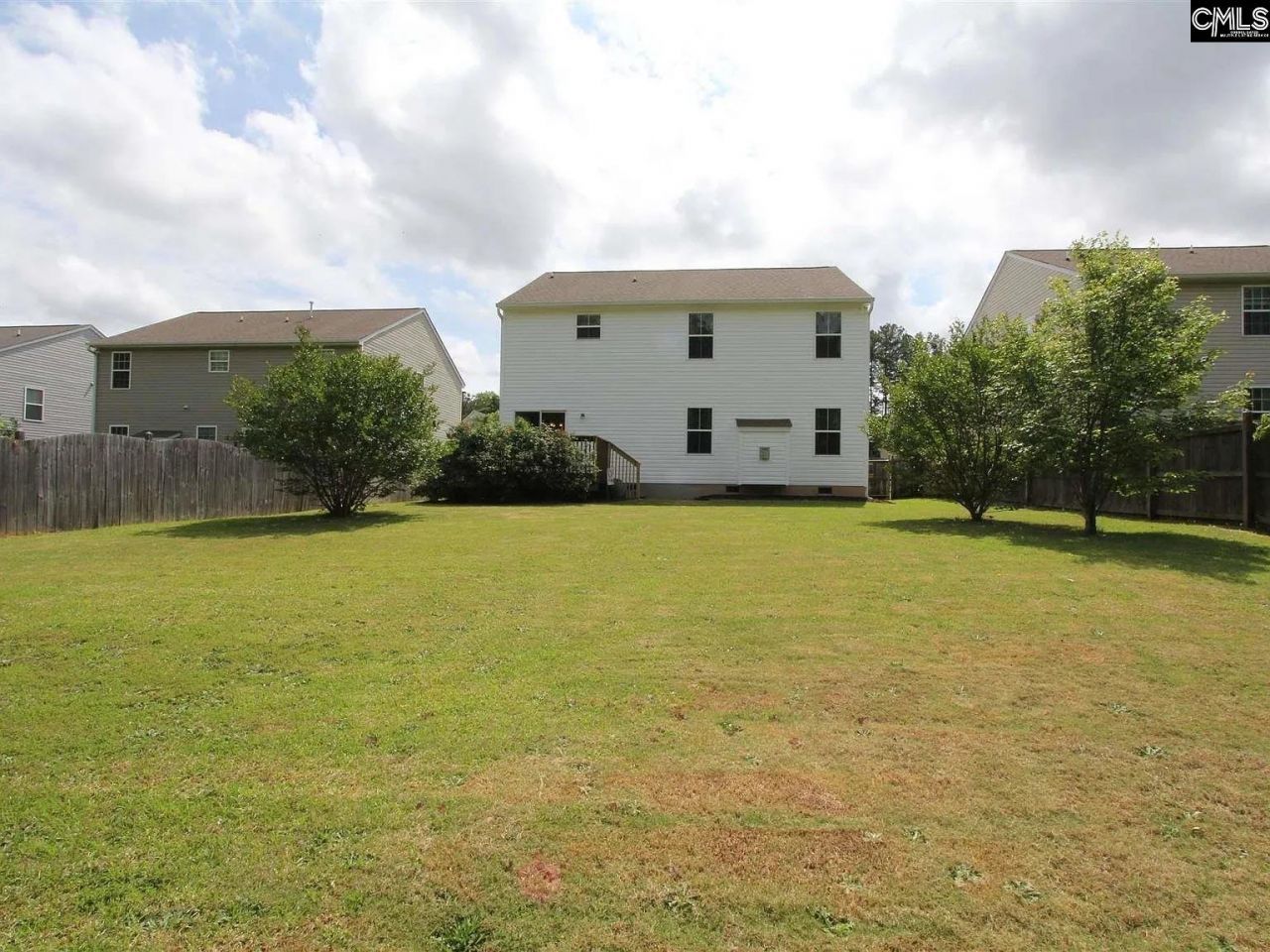 211 Hammock Drive Photo 19