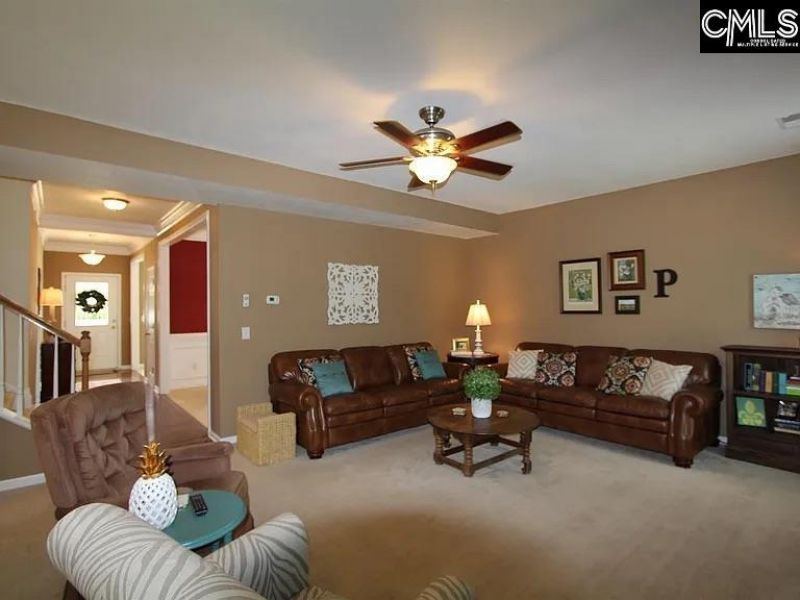 211 Hammock Drive Photo 5