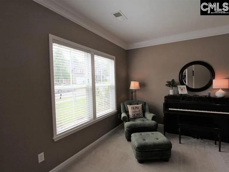 211 Hammock Drive Photo 9