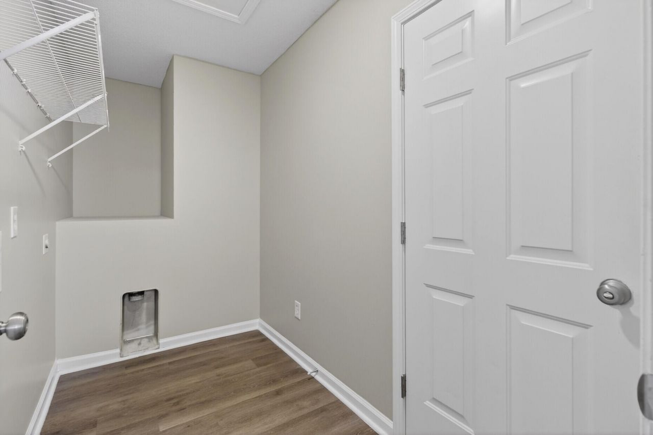 1009 Friartuck Trail Photo 12