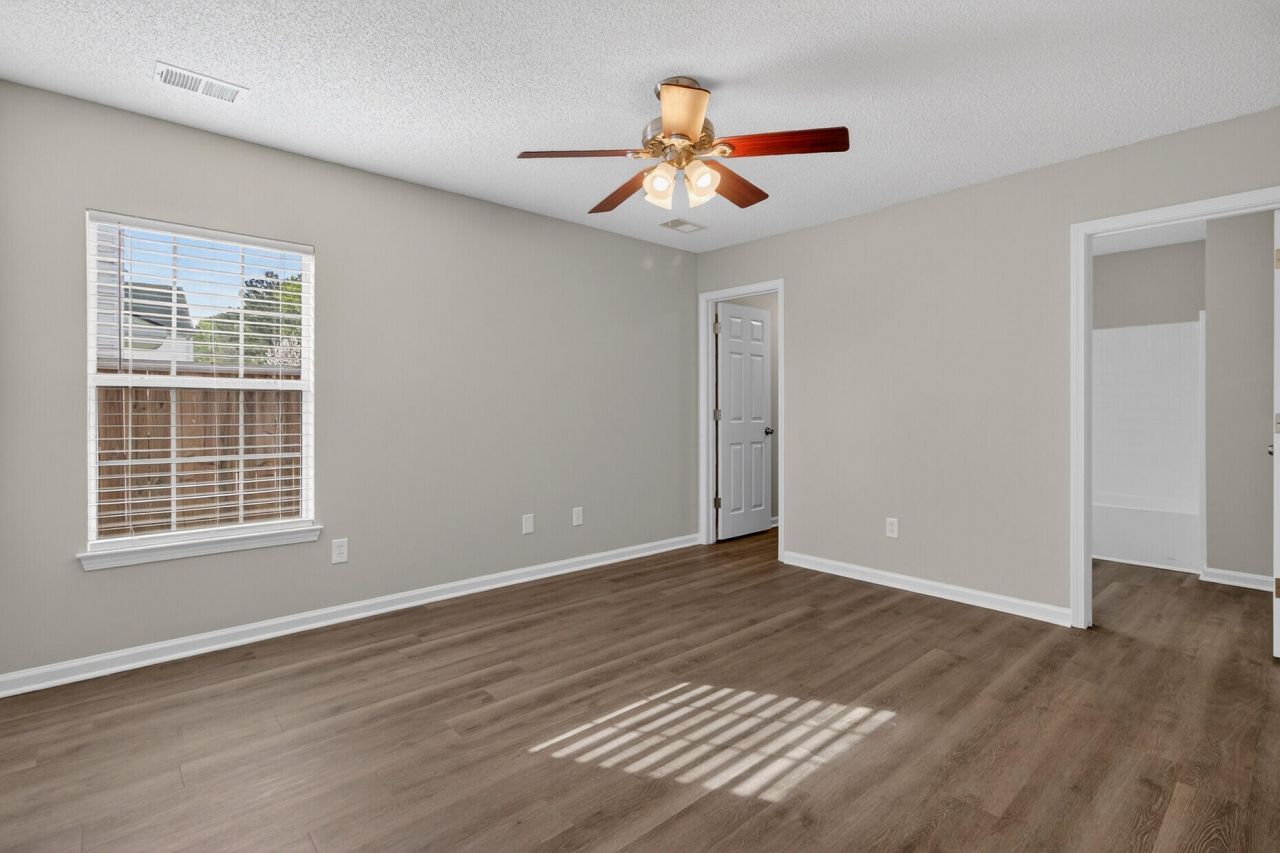 1009 Friartuck Trail Photo 13