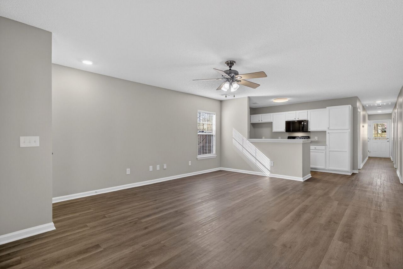 1009 Friartuck Trail Photo 8