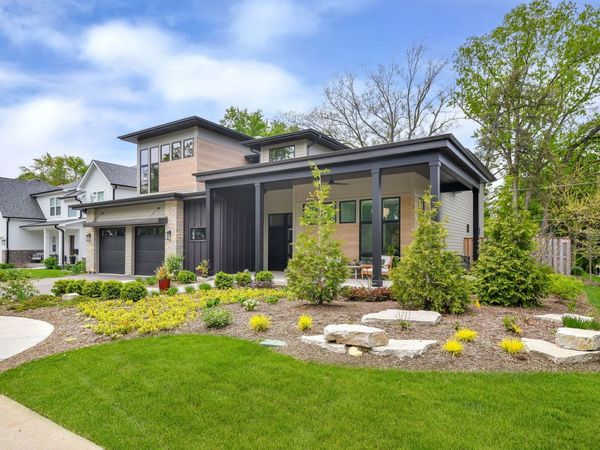 611 S Loomis Street , Naperville, IL 60540