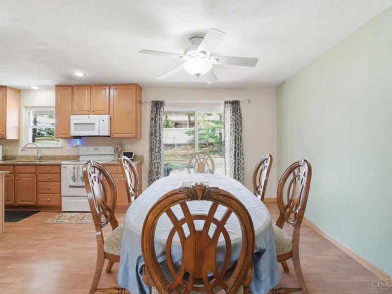 3263 Bellacre Court, Green Township, OH 45248 Photo 10