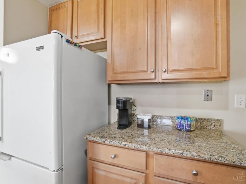 3263 Bellacre Court, Green Township, OH 45248 Photo 18