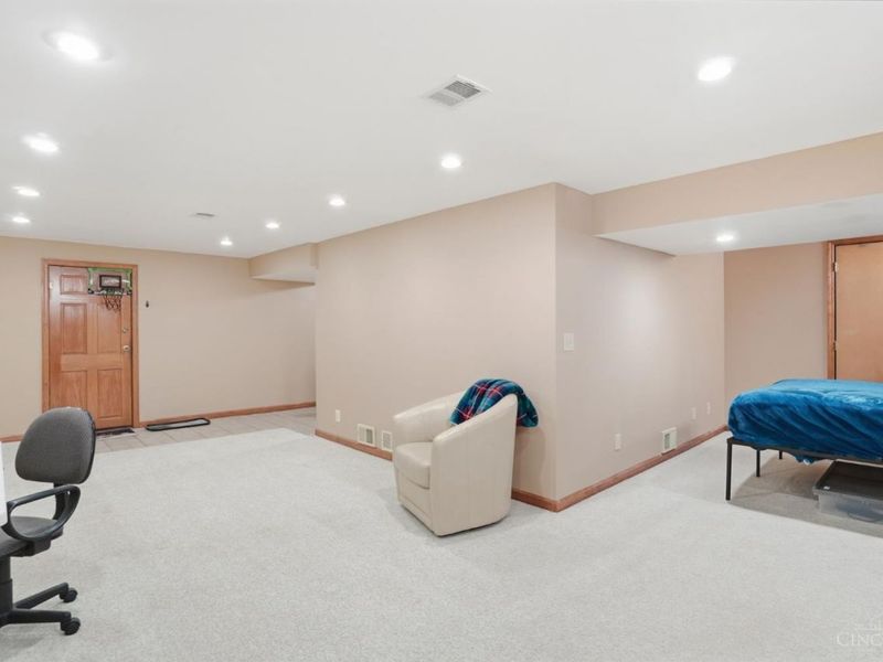 3263 Bellacre Court, Green Township, OH 45248 Photo 29