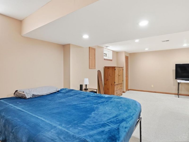 3263 Bellacre Court, Green Township, OH 45248 Photo 31