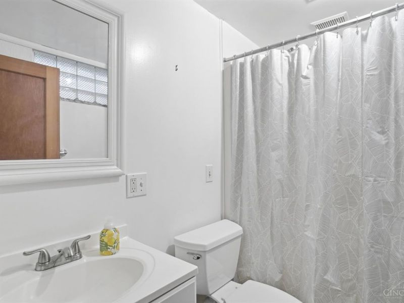 3263 Bellacre Court, Green Township, OH 45248 Photo 32