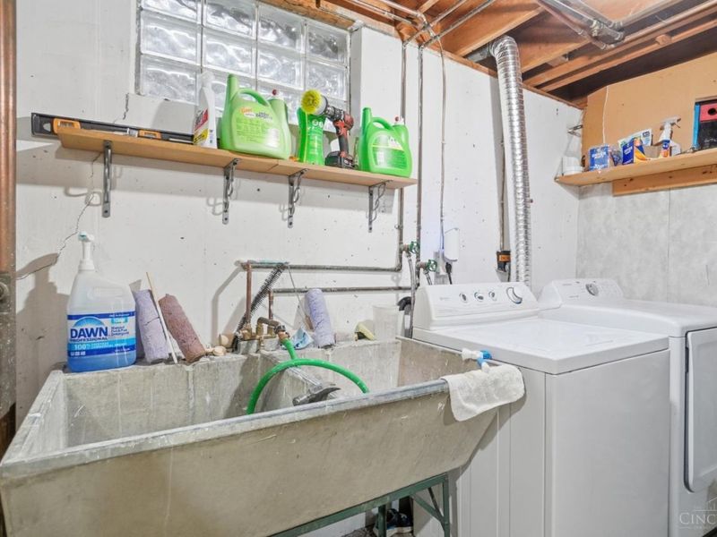 3263 Bellacre Court, Green Township, OH 45248 Photo 33