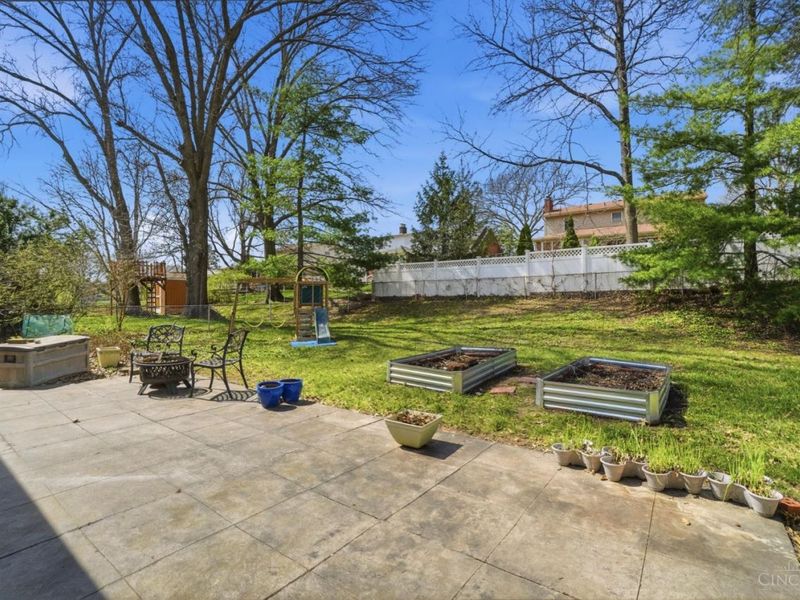 3263 Bellacre Court, Green Township, OH 45248 Photo 36