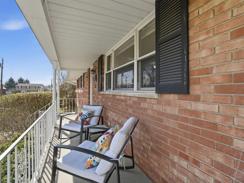 3263 Bellacre Court, Green Township, OH 45248 Photo 6