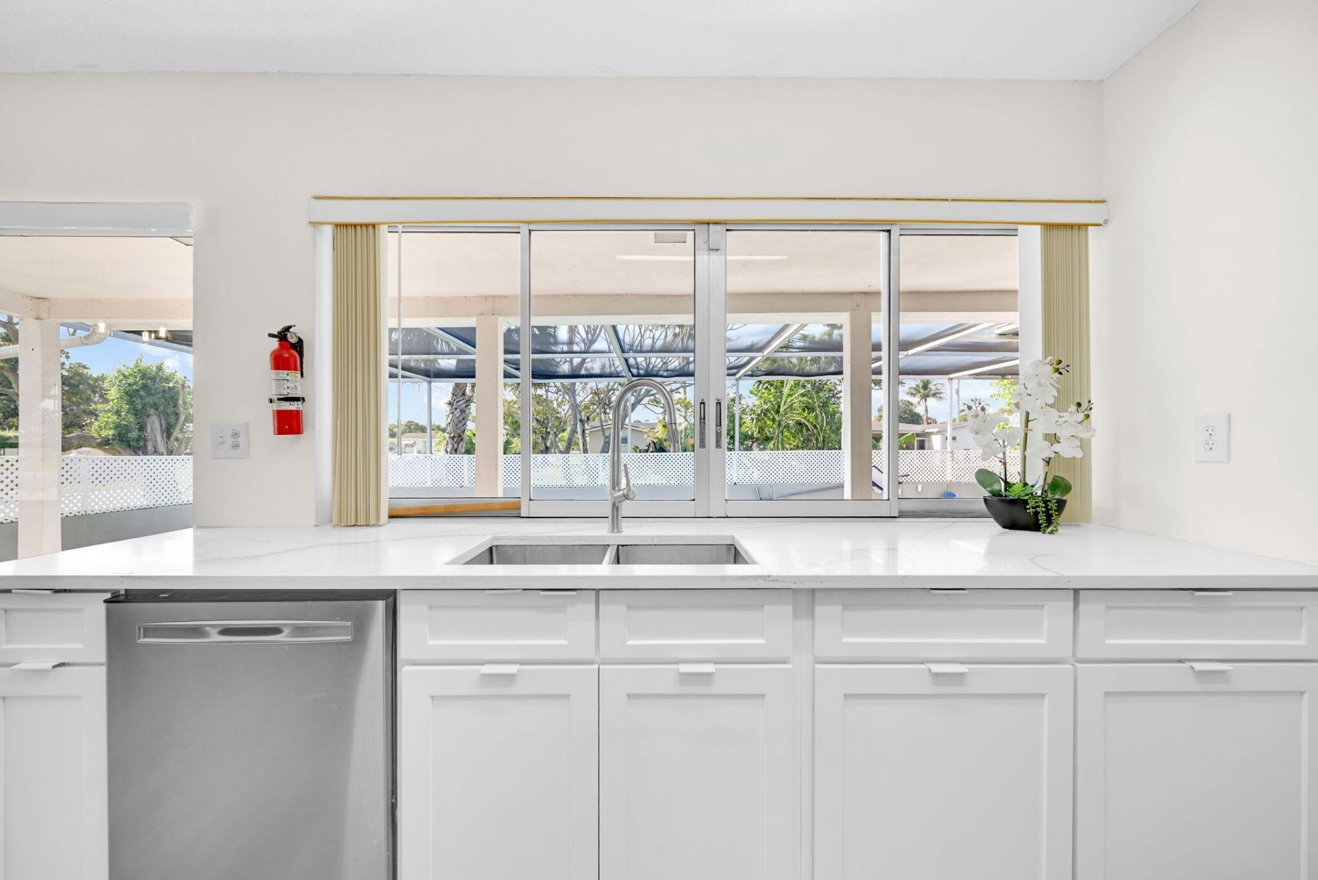 5060 NW 41st Court, Lauderdale Lakes, FL 33319 Photo