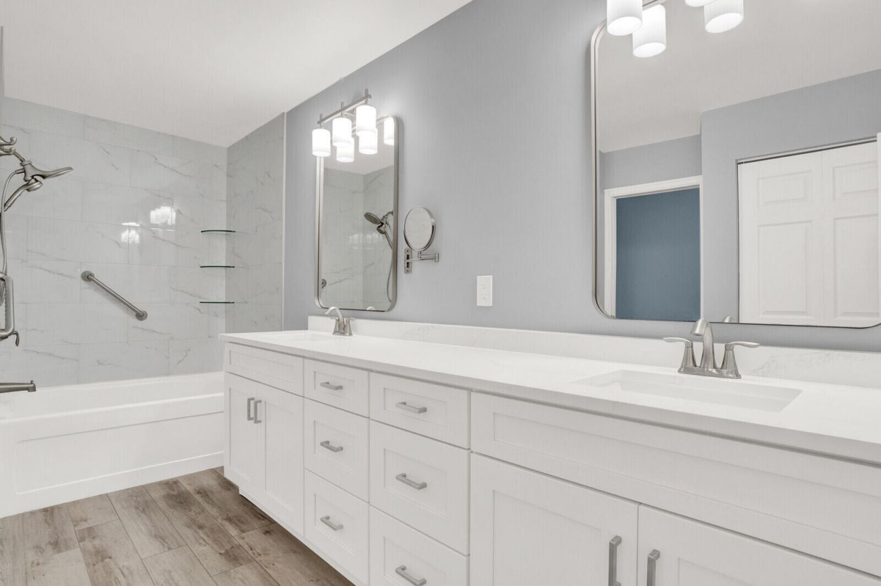 9 Lexington Lane E, Unit H, Palm Beach Gardens, FL 33418 Photo