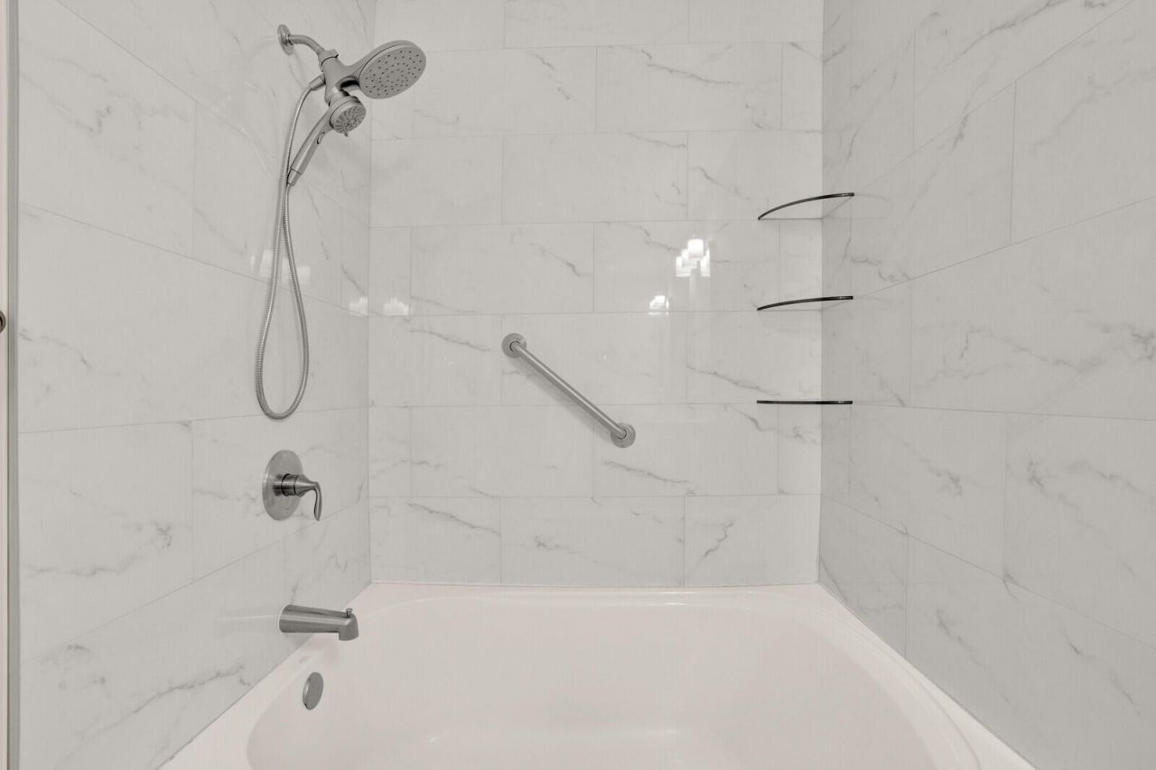 9 Lexington Lane E, Unit H, Palm Beach Gardens, FL 33418 Photo