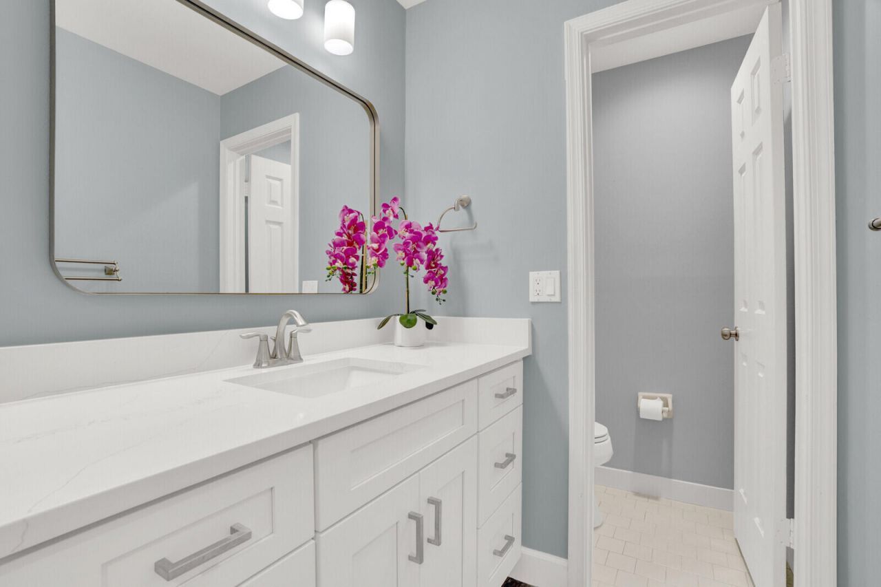 9 Lexington Lane E, Unit H, Palm Beach Gardens, FL 33418 Photo