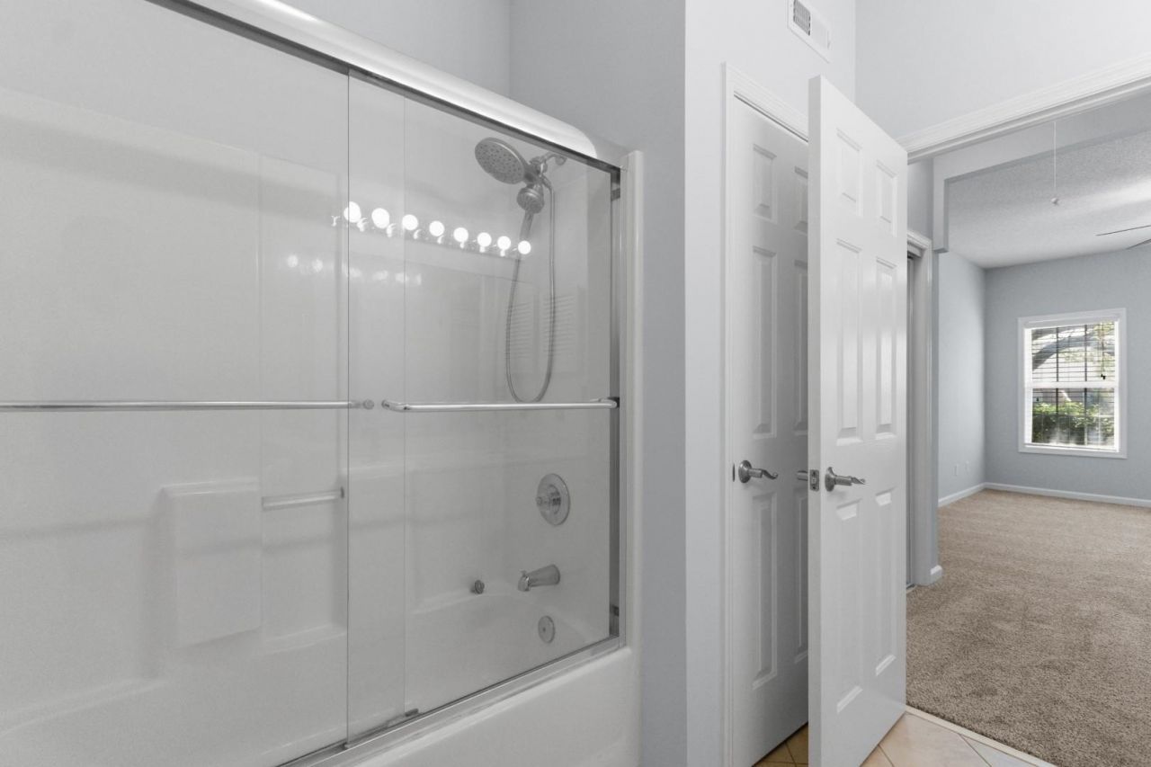 4520 Lighthouse Dr. Photo 17