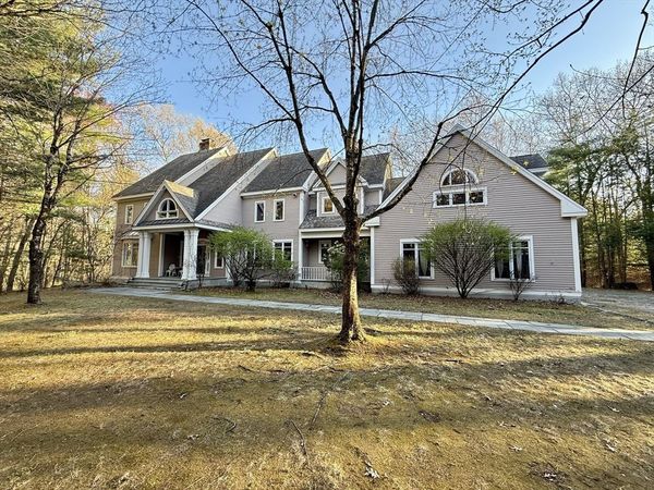 146 Aldershot Ln, Carlisle, MA 01741