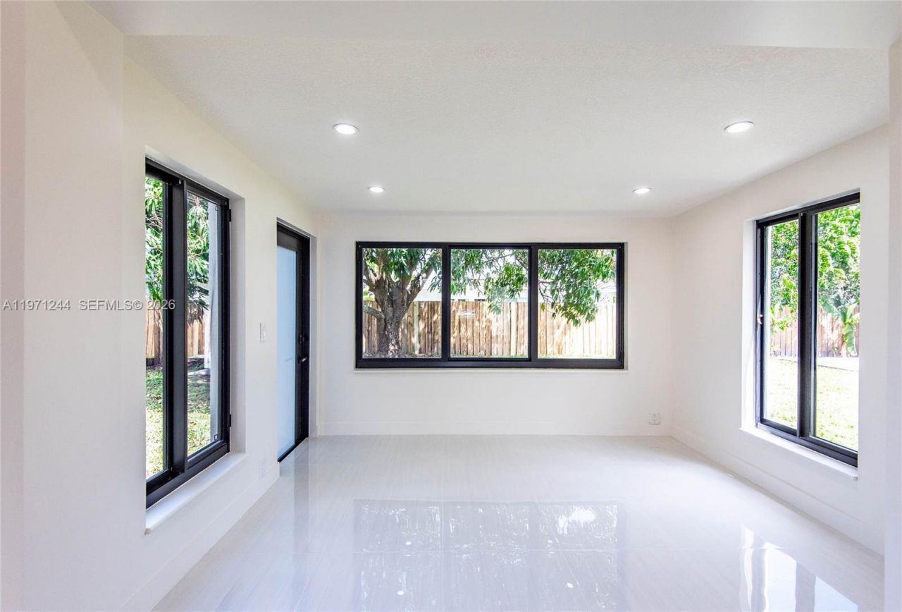 11861 SW 185th Ter , Miami, FL 33177 Photo