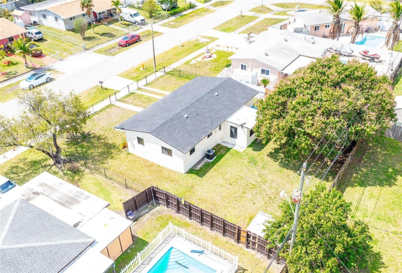 11861 SW 185th Ter , Miami, FL 33177 Photo