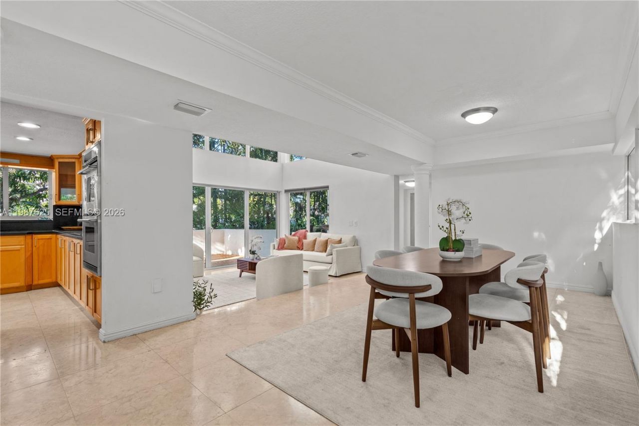 4000 Alhambra Circle, Coral Gables, FL 33146 Photo