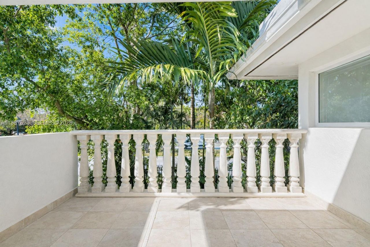 4000 Alhambra Circle, Coral Gables, FL 33146 Photo