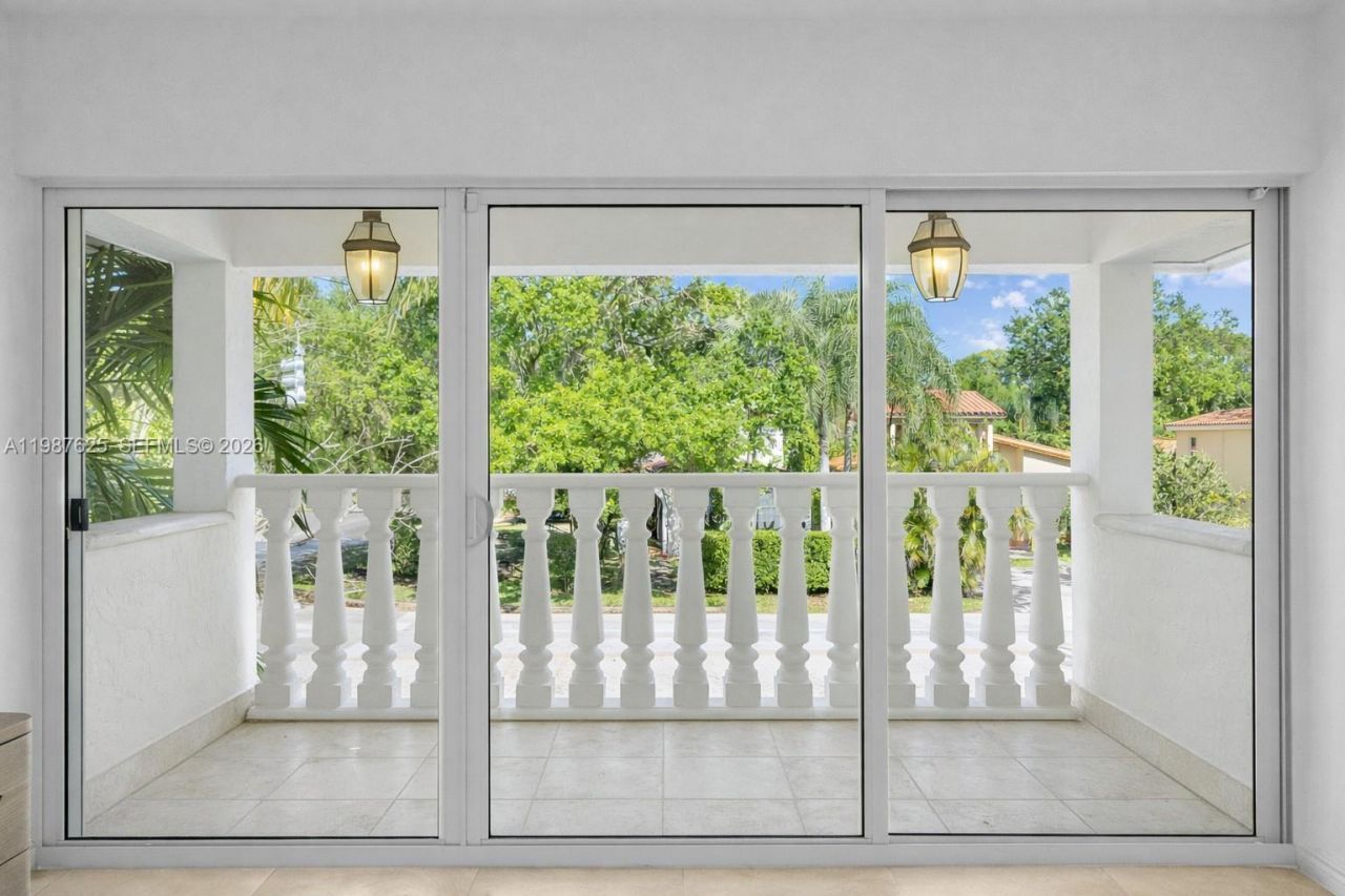 4000 Alhambra Circle, Coral Gables, FL 33146 Photo