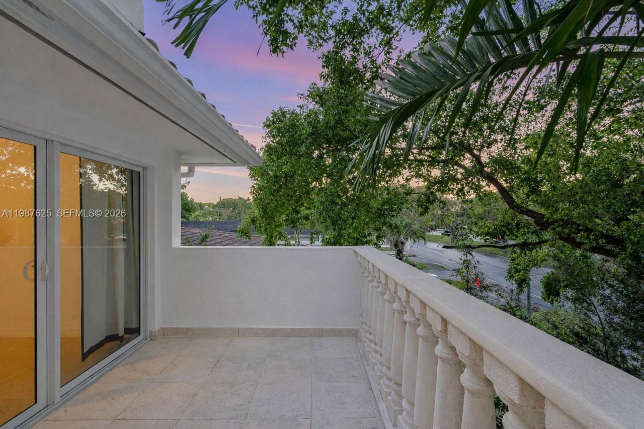 4000 Alhambra Circle, Coral Gables, FL 33146 Photo
