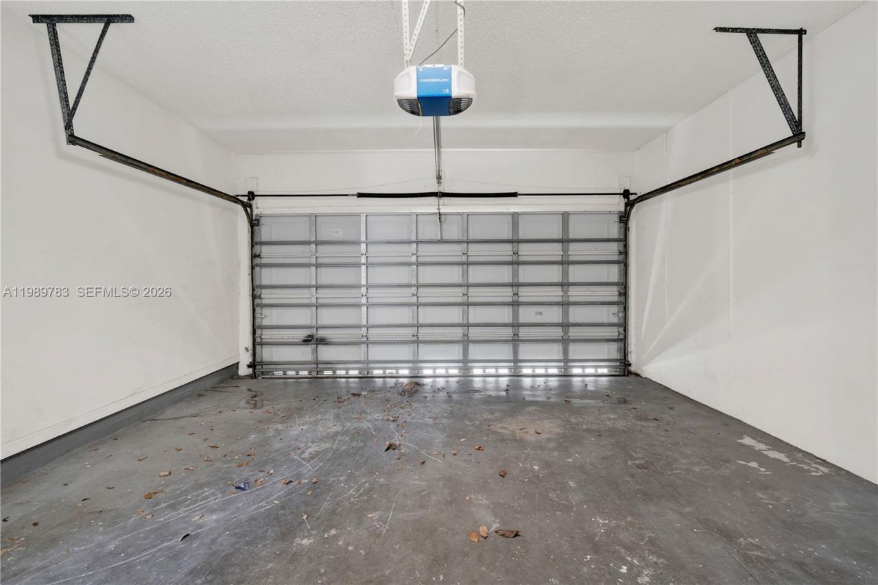 1251 Hayes St , Hollywood, FL 33019 Photo