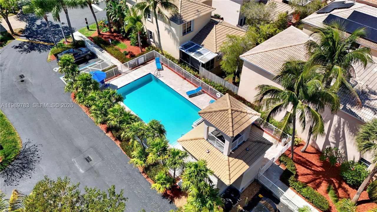 1251 Hayes St , Hollywood, FL 33019 Photo