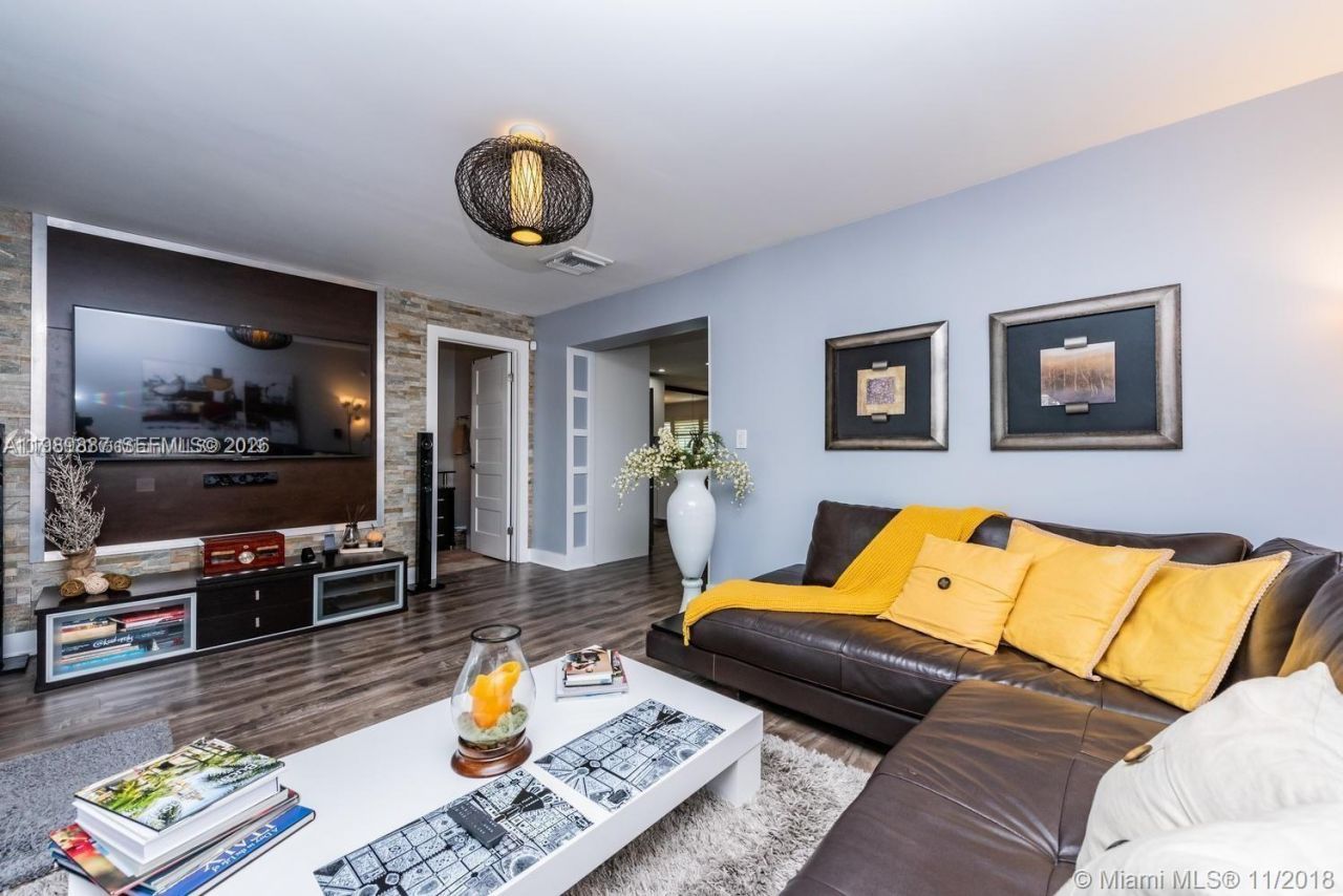 2713 Sherman St , Hollywood, FL 33020 Photo