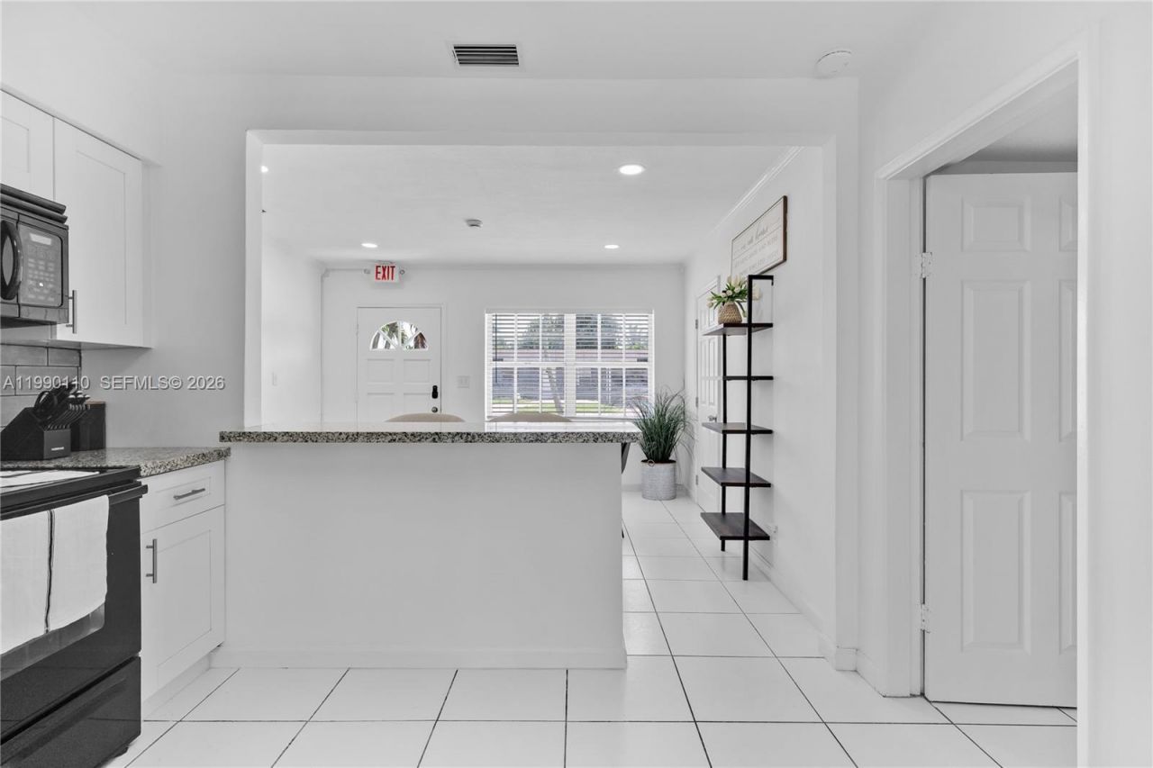 6445 SW 22nd Ct, Miramar, FL 33023 Photo